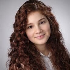 Tamara Seredneva headshot photo